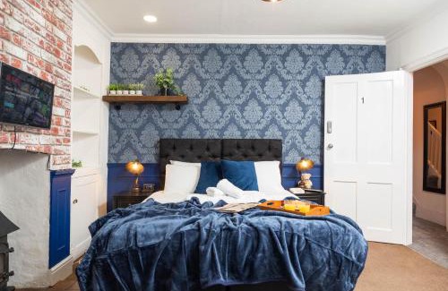 Canterbury House | City Centre Basecamp - Great for Sightseeing!
