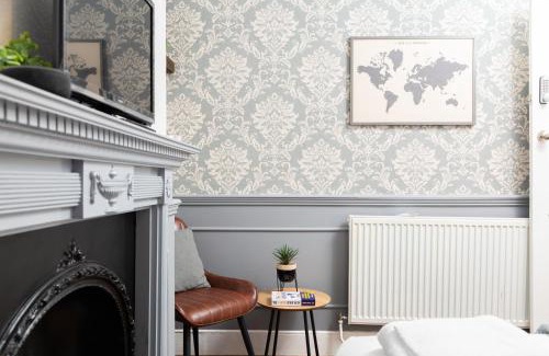 Canterbury House | City Centre Basecamp - Great for Sightseeing!