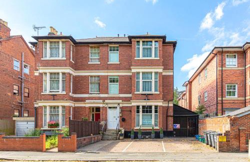Gloucester House | City Centre Guest House
