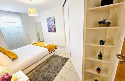 Limpertsberg Apartment | City Escape - Cozy 1BR Flat with terrace&parking