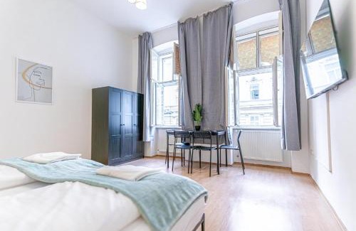 Neulerchenfeld Apartment | City-Linked 2BR Apartment Near Wiener Stadthalle