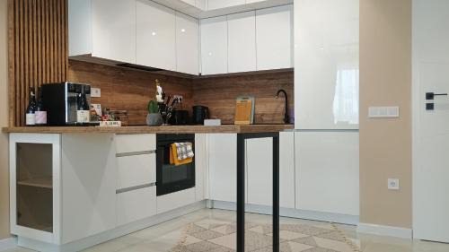 Iskar Apartment | City Oasis near Airport, IEC, Metro station by Keybox