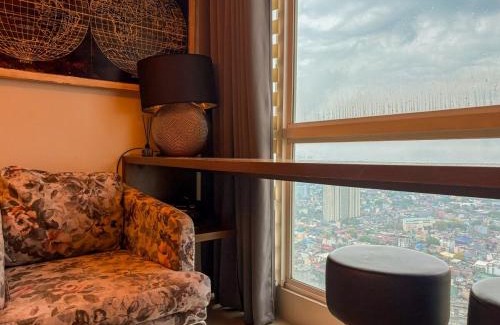 Legazpi Village Apartment | City View Unit near Makati CBD