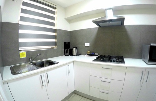 Perth Central Business District Apartment | City Waters Perth