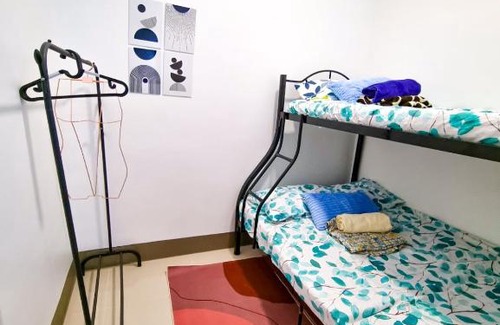 Highway Hills Apartment | Cityscape on the 38th by Han