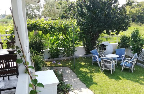 Agia Paraskevi House | Ckiathi