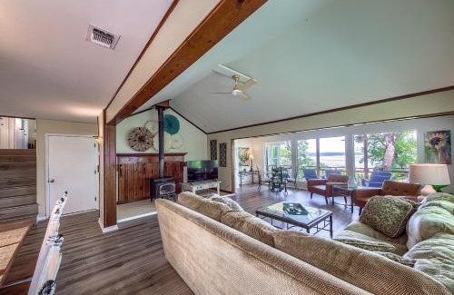 Canyon Lake House | CL 1232 Texas Rose