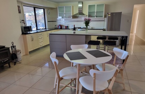 Upper Wakefield House | Clare Valley Riesling trail (Leasingham) with views as far as the eye can see