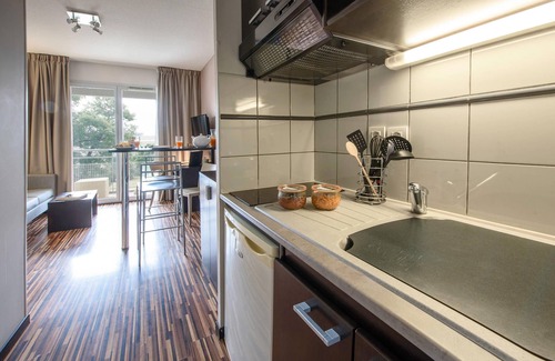 Saint - Martin - du - Touch Apartment | Clarion Aparthotel Toulouse Le Parc de l’Escale