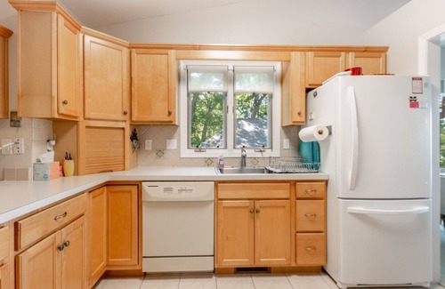 Clarklake House | ★ Clarklake an All Sports Lake ★ Spring Fed, 5 Bed Rm Home, in the Irish Hills★n