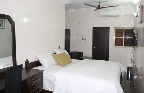 Agege Hotel | Class Suites Budget Ogba