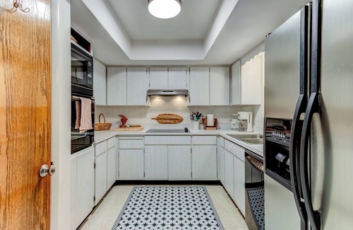 Ormond-by-the-Sea House | Classic Florida home 5 min walk to the beach.comfortable, peaceful and relaxing