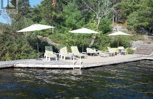 Douro-Dummer Cottage | Classic Kawartha Lakes Cottage Experience - Stoney Lake