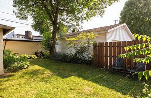 Merriam Park House | Classic Macalester Area St. Paul Duplex