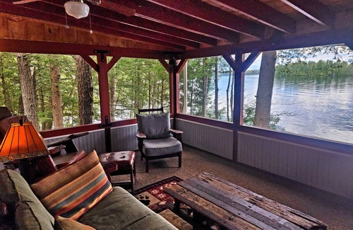 Mount Vernon Cabin | Classic Maine Lake Cottage, 25ft from lake shore!