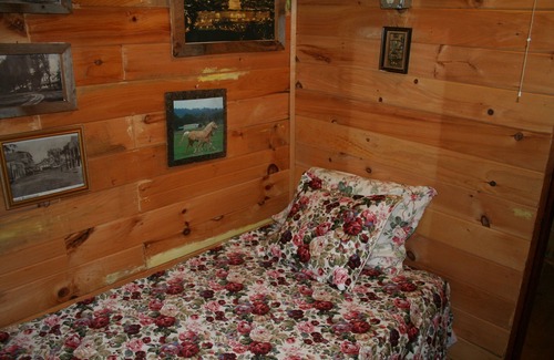 Bryant Pond Cabin | Classic Maine Wilderness Lodge Right on Beautiful Shagg Pond