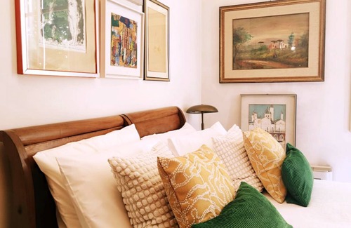 Parma Bed & Breakfast | Classic room in a XIX Century VILLA SPERANZA