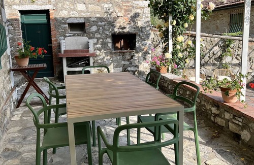 Nozanno House | Classic Stone House With Jacuzzi - Lucca, Deccio di Brancoli