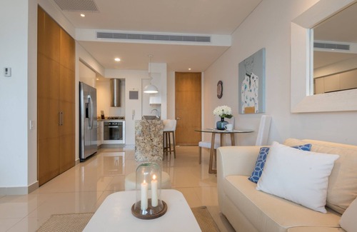 Bocagrande Apartment | Classy 1 Bedroom Pool & Gym near Downtown