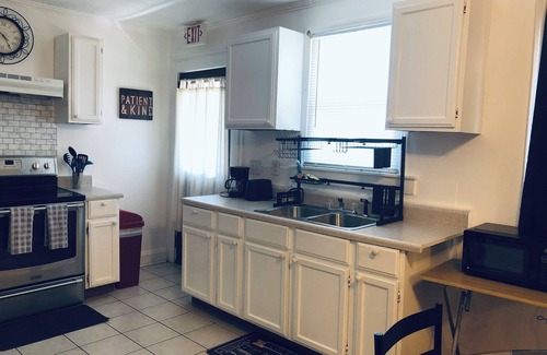 Anderson House | Clean and Cozy