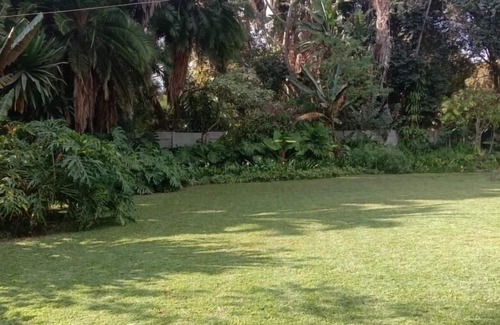 Harare House | Clean and immaculate home away from home - 2 minutes from Avondale, city!