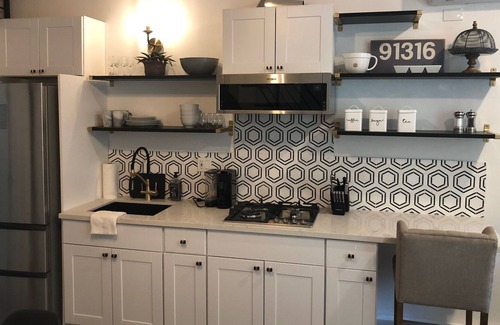 Encino House | Clean & Bright 1Bd/1Bth+Loft Charming Guest House