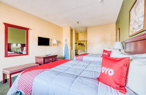 Grenada Hotel | Clean Budget Room Near Grenada Dining + Queen Beds, Pet Friendly & Parking