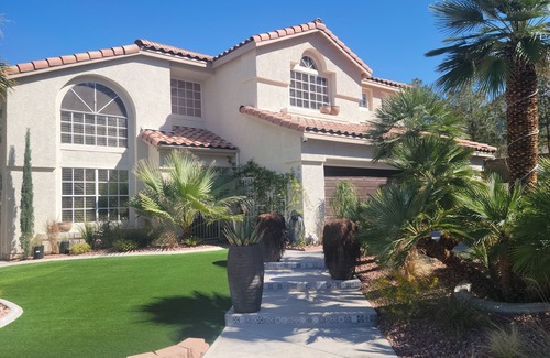 Spring Valley House | Clean, Cozy, & Well Appointed Bedroom w/att Private Bathroom