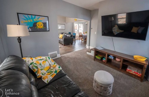 Downtown House | Clean & CUTE home on the edge of downtown Sioux falls!