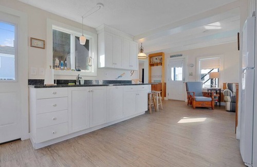 Camp Ellis House | Clean, renovated Camp Ellis classic