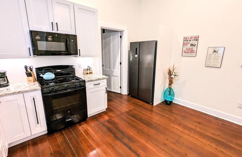 South 7th Ward House | Clean Spacious 2BR Near Frenchmen, French Quarter Pet-Friendly!