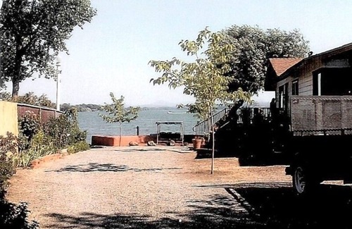 Clearlake Park House | Clearlake Lakefront Panoramic View 4 BR/3 BA Home