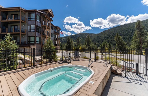 Lakeside Village Apartment | Clearwater Lofts #105, Building 1 By Summit County Mountain Retreats