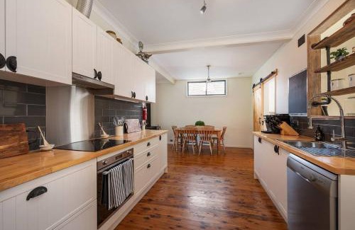 Central Mudgee House | Clematis Cottage - Indoor-outdoor Mudgee Lifestyle