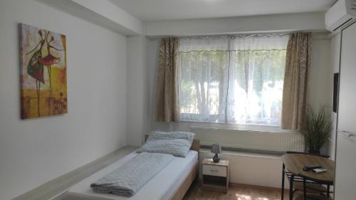 Szazhalombatta Apartment | Clementine Apartman