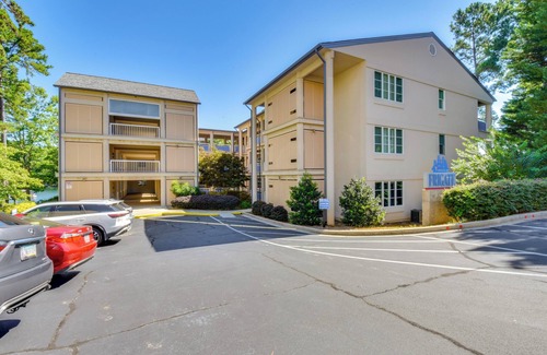 Salem Condo | Clemson Game Retreat: Lakefront Keowee Key Condo