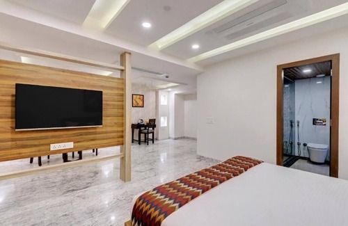 Sindhi Camp Hotel | Click Collection Jaipur