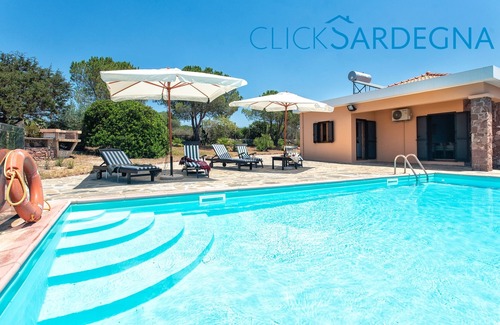 Alghero Villa | ClickSardegna Alghero Villa Barranch with stunning sea view and pool with A/C