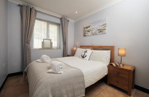 Pendine House | Cliff Haven
