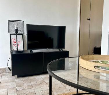 Gares Apartment | Clim et terrasse cœur de ville