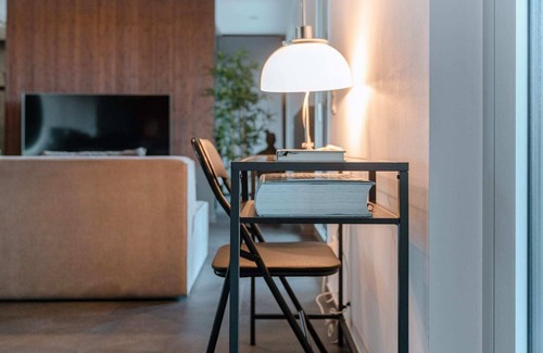 Gasperich Apartment | Cloche d'Or Luxe: Sleek & Bright