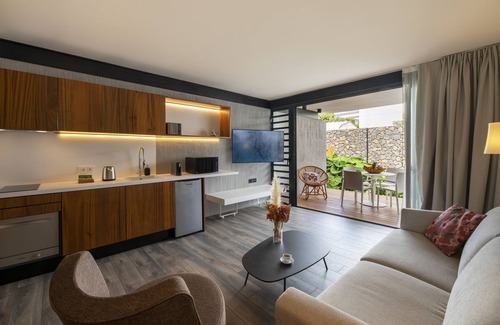 Saint-Denis Apartment | Clos de la Rivière
