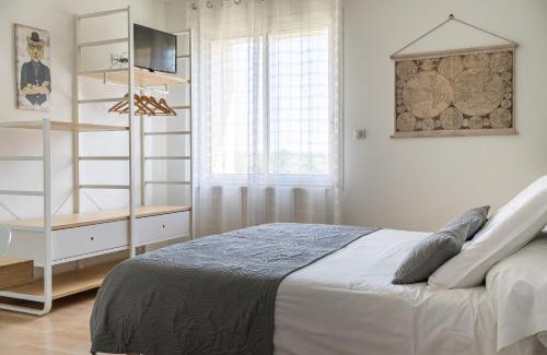 Chemille-Melay House | Clos Du Marais