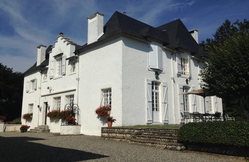 Jurancon House | Clos Mirabel Le Manoir – 5 Rooms