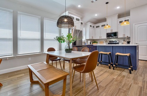 McKinney House | Close to Downtown McKinney! Fire Pit | 4BD+Office