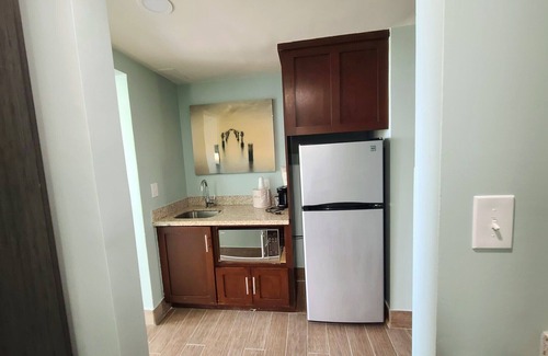 Kill Devil Hills Apartment | Closed for renovations!