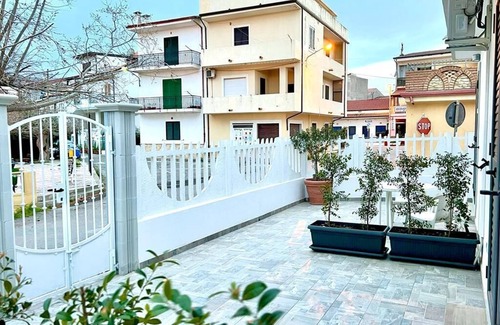 Isola di Capo Rizzuto Apartment | CLOSED STRUCTURE. Do not book