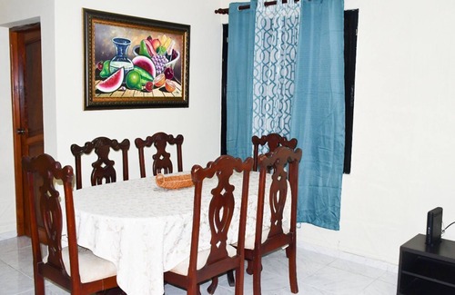 Honduras House | Closed to all attractions