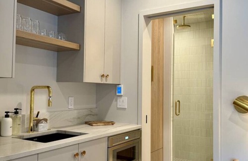 Crested Butte Hotel | Cloud City Suite at The Outpost (1BR)