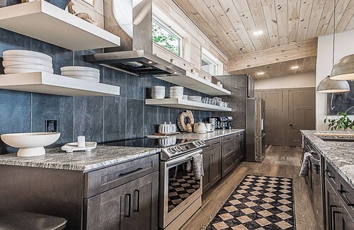 Whittier Cabin | Cloud9 Overview Cabin, Secluded &Breathtaking View